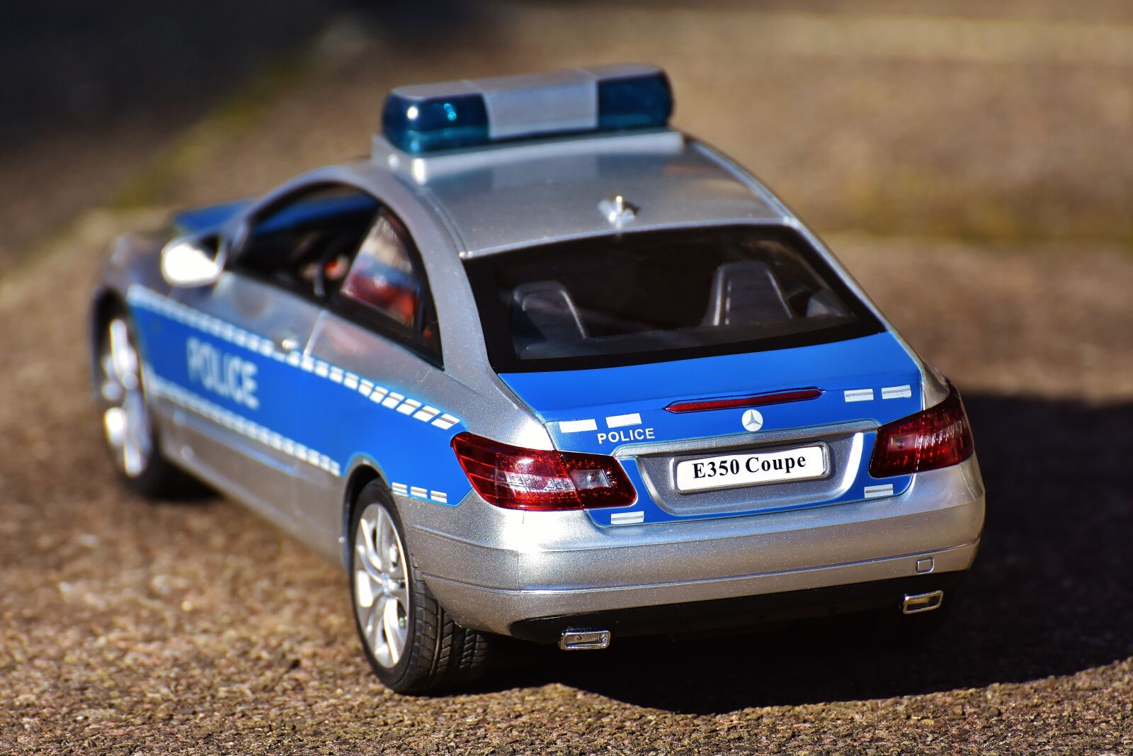 Nikon D7200 sample photo. Police car, mercedes benz photography