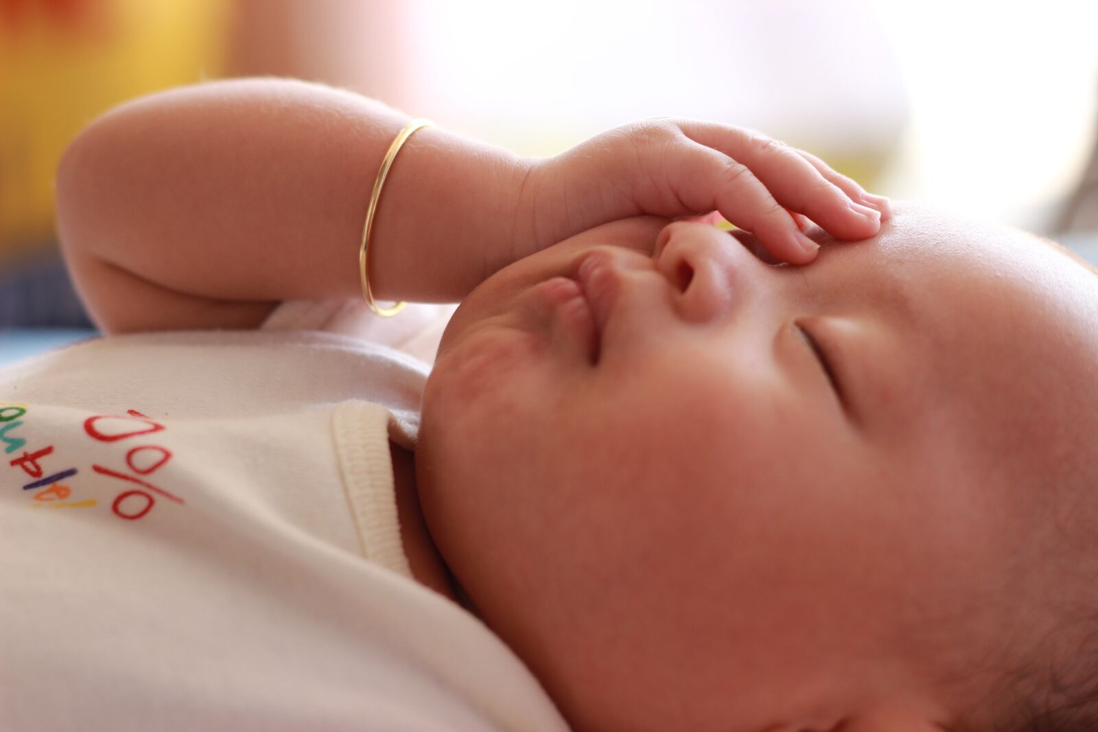 Canon EOS 600D (Rebel EOS T3i / EOS Kiss X5) + Canon EF 50mm F1.8 II sample photo. Newborn, sleeping, child photography