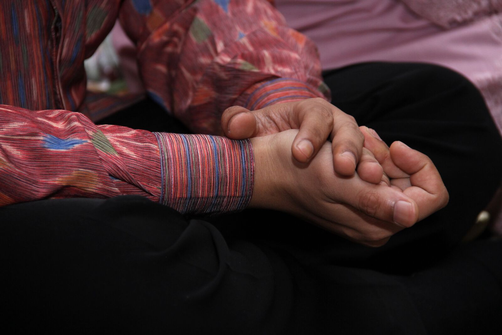 Canon EOS 7D sample photo. Wow, hand, batik photography