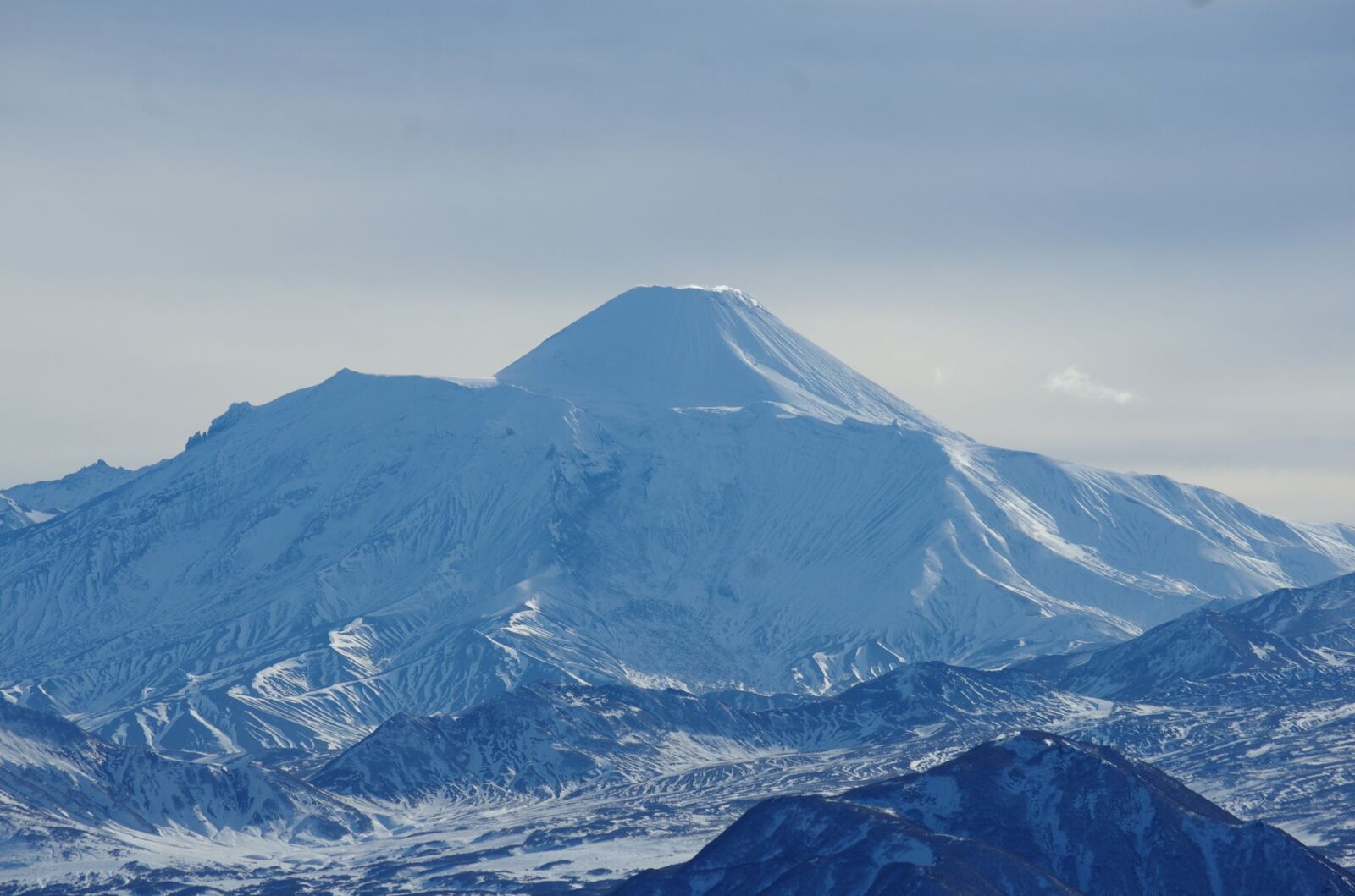 Pentax K-5 sample photo. The volcano avachinsky, kamchatka photography