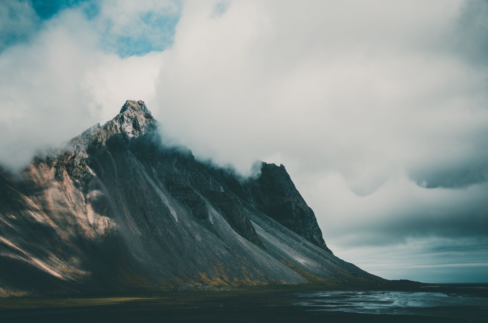 Nikon D7000 sample photo. Mountains, iceland, mood photography
