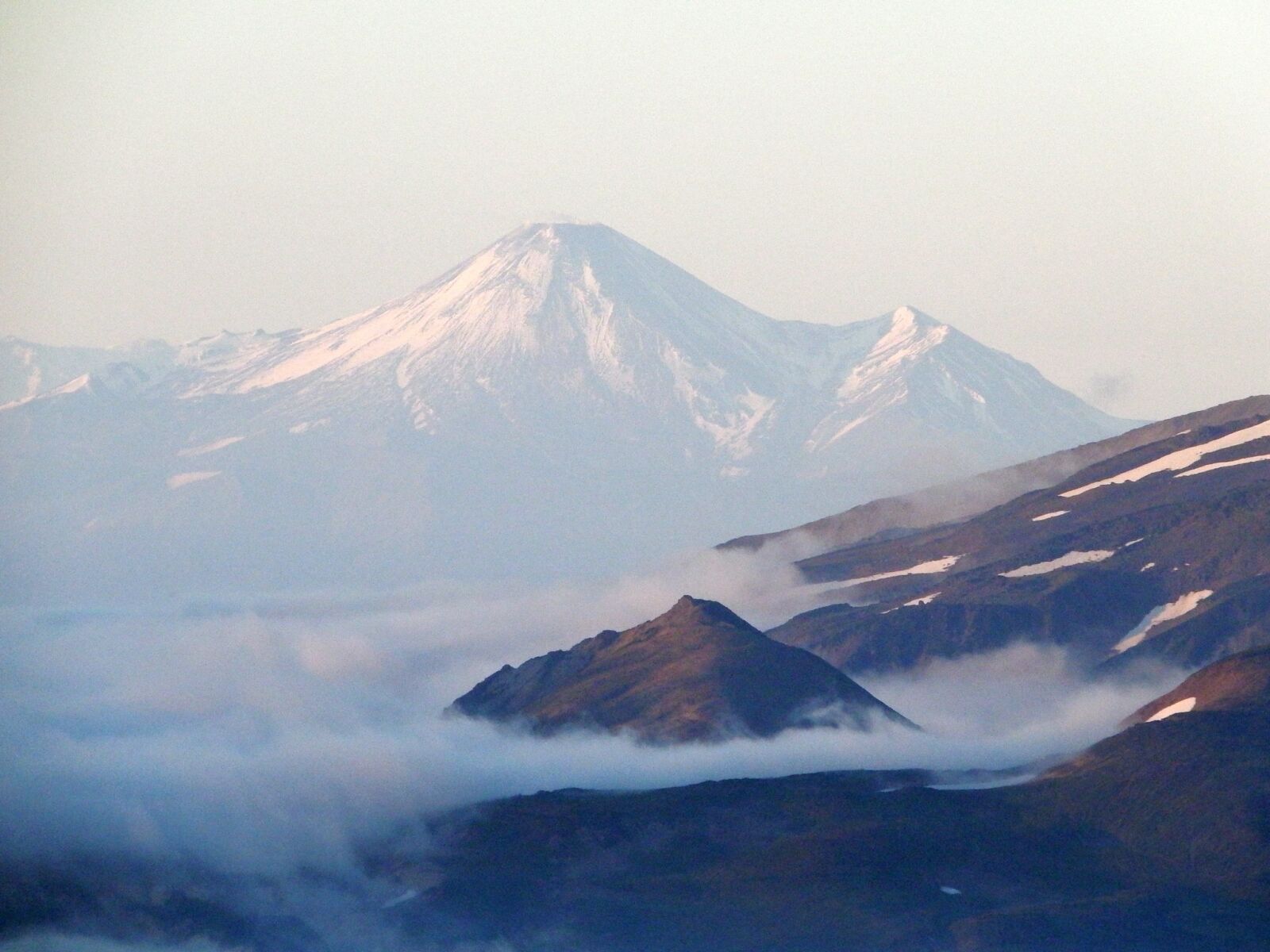 Fujifilm FinePix S1 sample photo. Mirage, mountain range, mountains photography