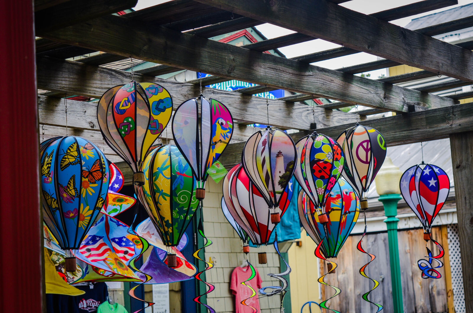 Nikon D5100 sample photo. Colorful, hanging photography