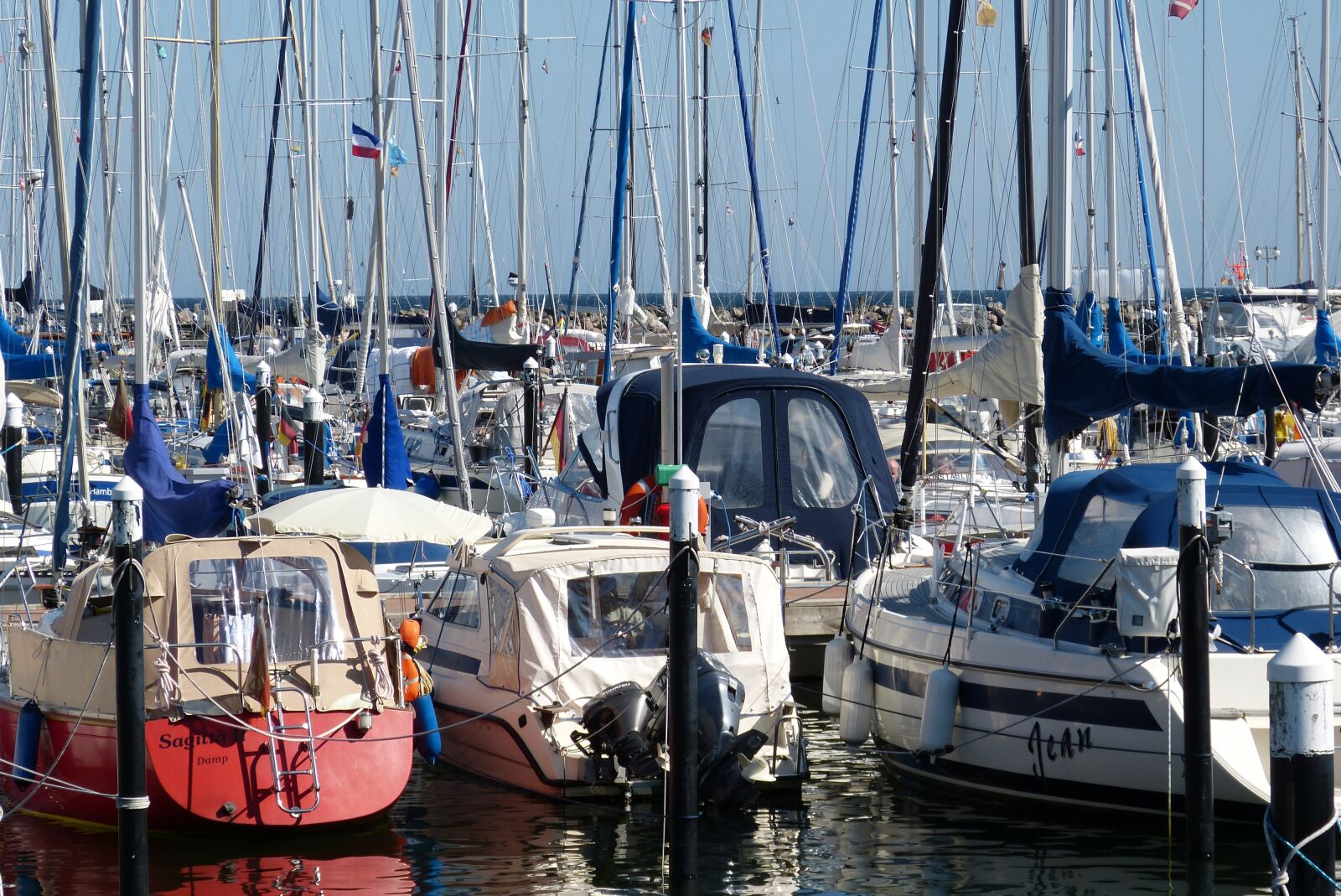 Panasonic Lumix DMC-FZ150 sample photo. Port, baltic sea, sea photography