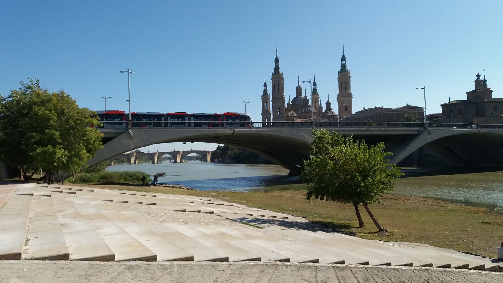 Samsung Galaxy J5(2016) sample photo. Saragossa, ebro, river photography