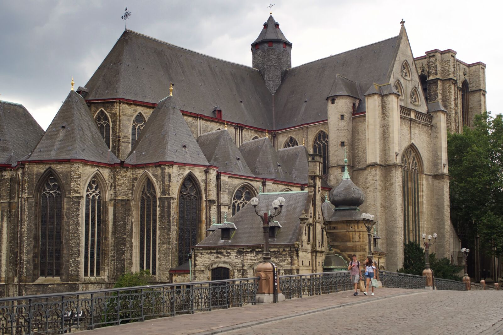 Olympus OM-D E-M10 sample photo. Church, santa michael, gent photography