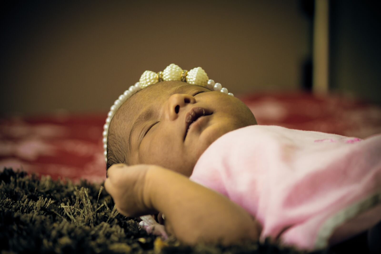 Canon EF-S 55-250mm F4-5.6 IS II sample photo. Newborn, child, baby photography