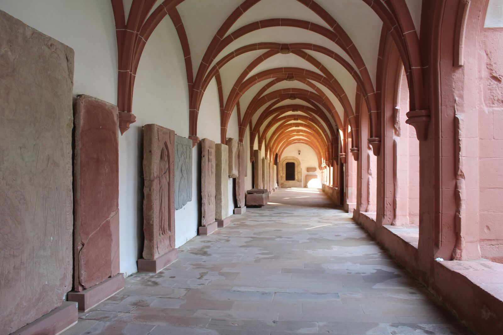 Canon EOS 600D (Rebel EOS T3i / EOS Kiss X5) sample photo. Monastery, convent, abbey photography