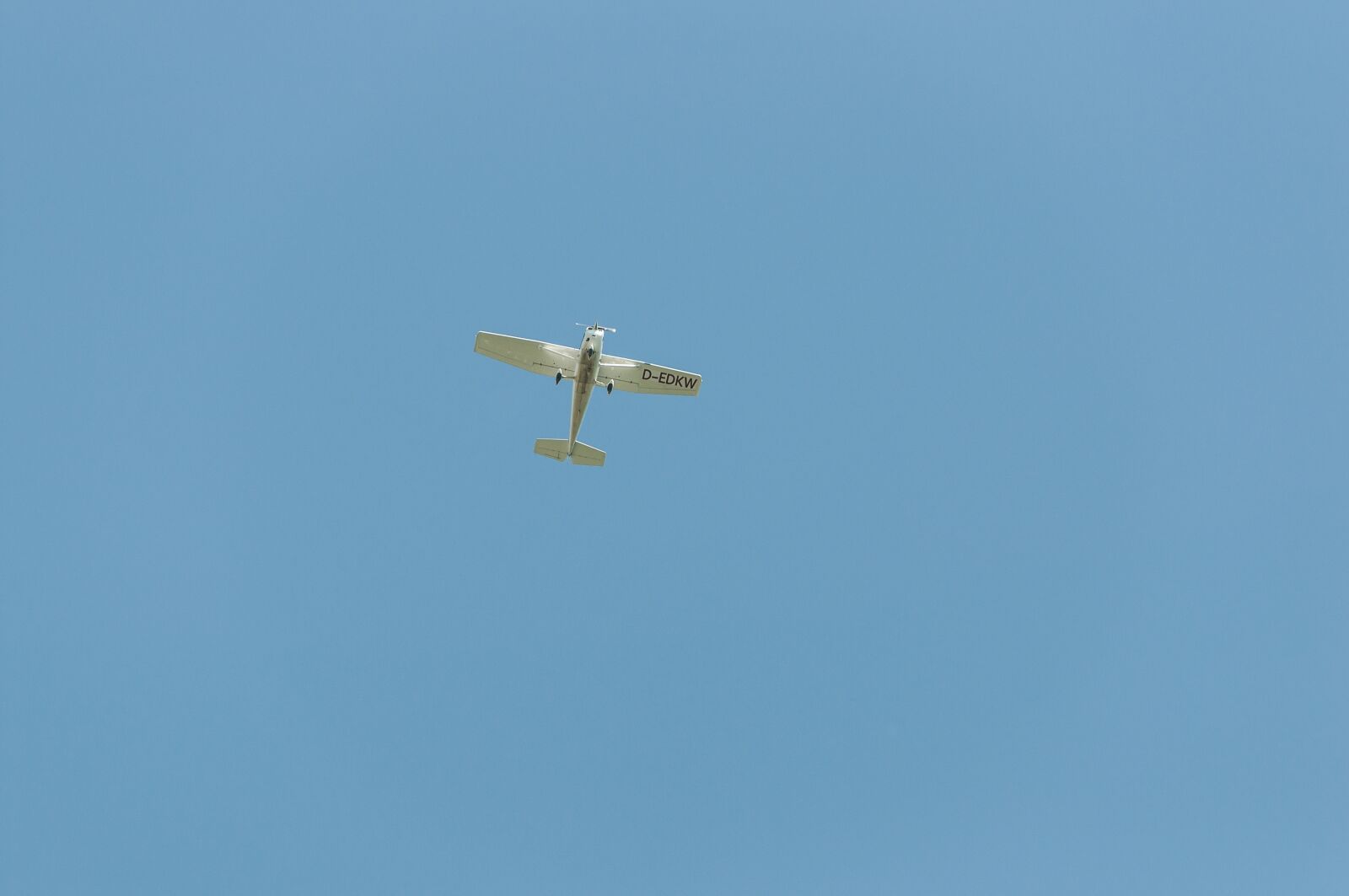Nikon D5000 sample photo. Flight, aircraft, sky photography