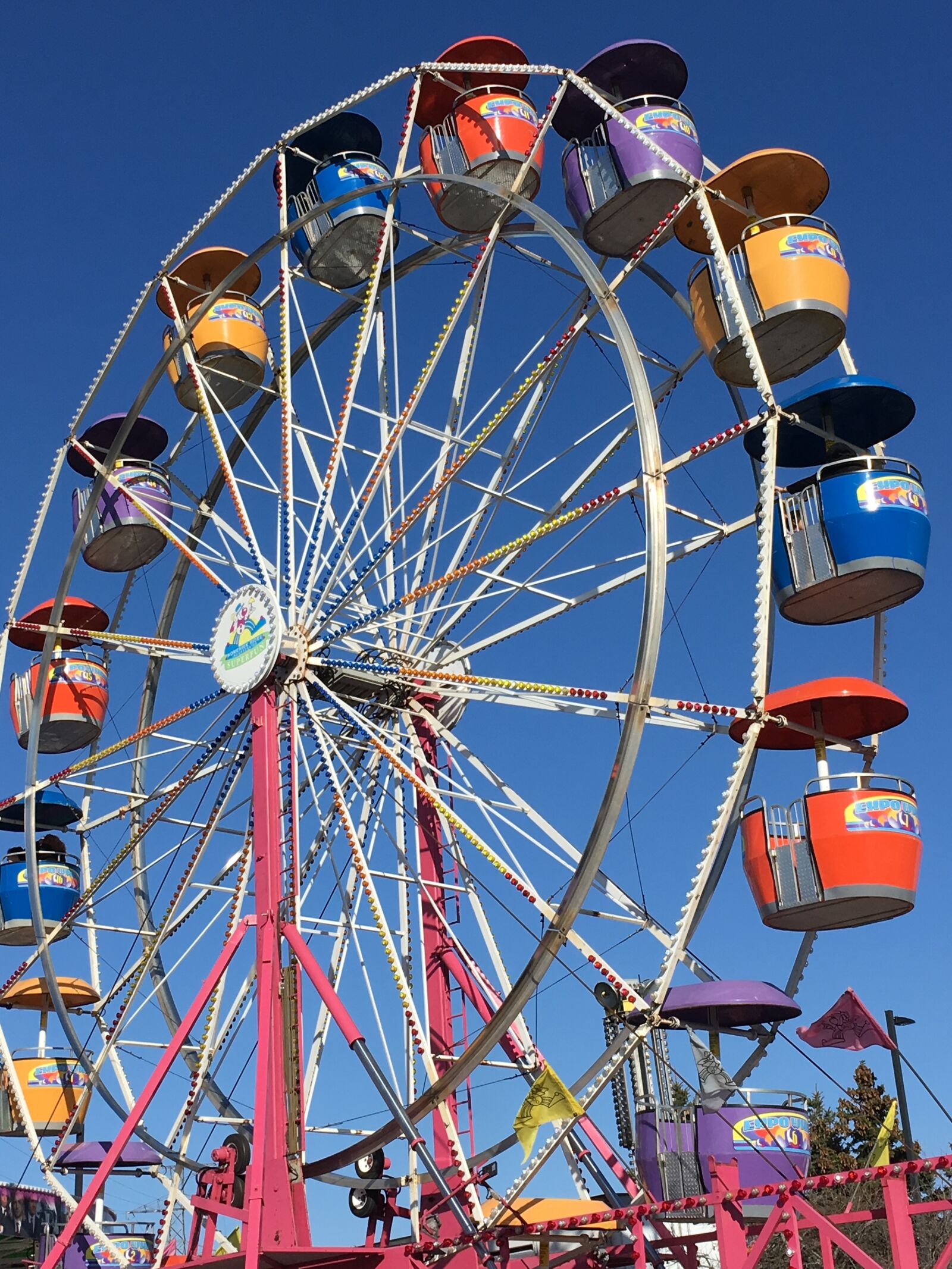 iPhone SE back camera 4.15mm f/2.2 sample photo. Carnival, amusement, ride photography
