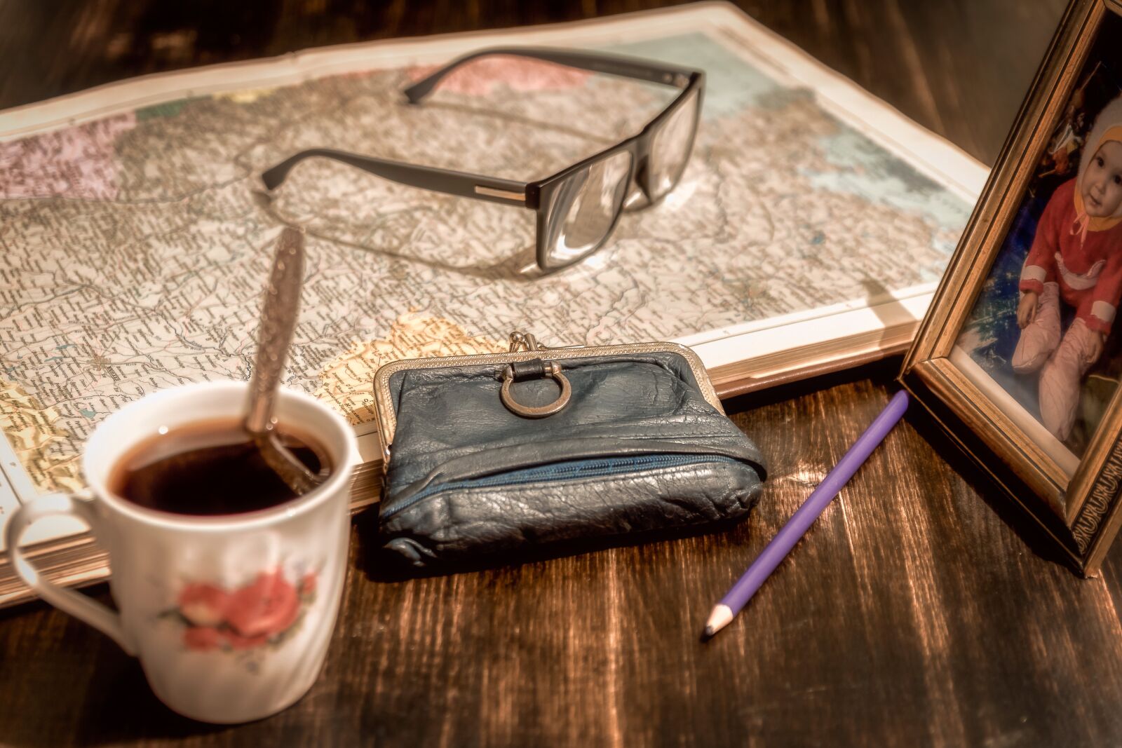 Nikon D7200 sample photo. Money wallet, table, glasses photography