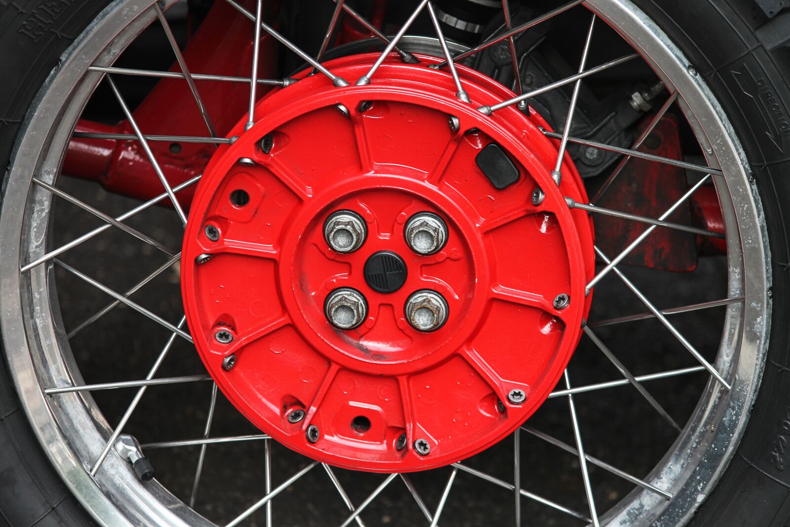 Canon EOS 1100D (EOS Rebel T3 / EOS Kiss X50) sample photo. Wheel, rim, zierfelge photography