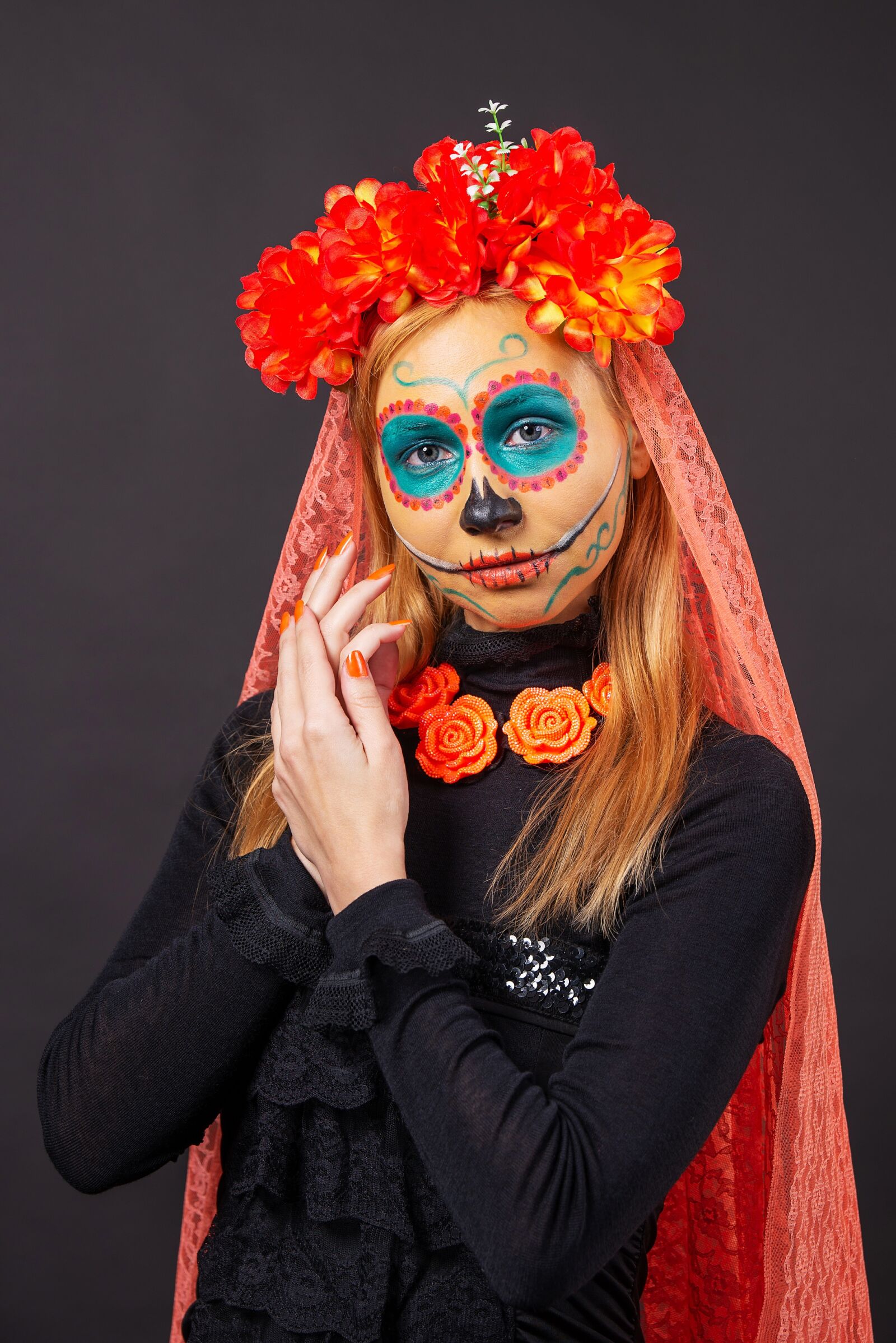 Nikon D610 + Tamron 35-150mm F2.8-4 Di VC OSD sample photo. Mexican halloween, day of photography