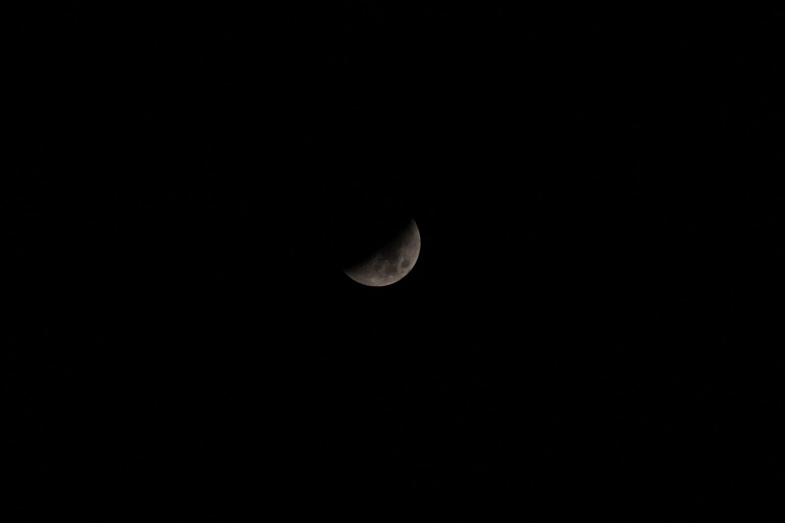 Canon EF75-300mm f/4-5.6 sample photo. Kamer, month, sky photography