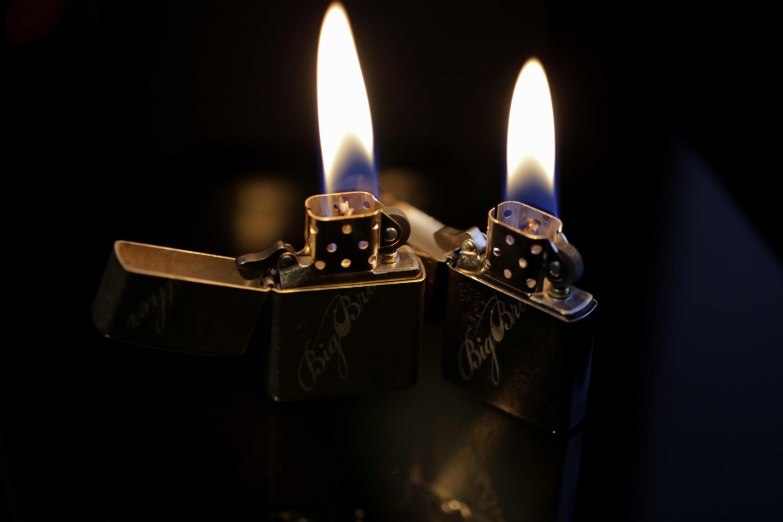 Canon EOS 5D Mark III sample photo. Raita, zippo, flame photography
