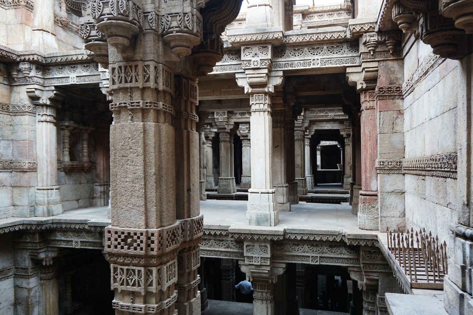 Sony a5100 sample photo. India, wells, sculpture photography