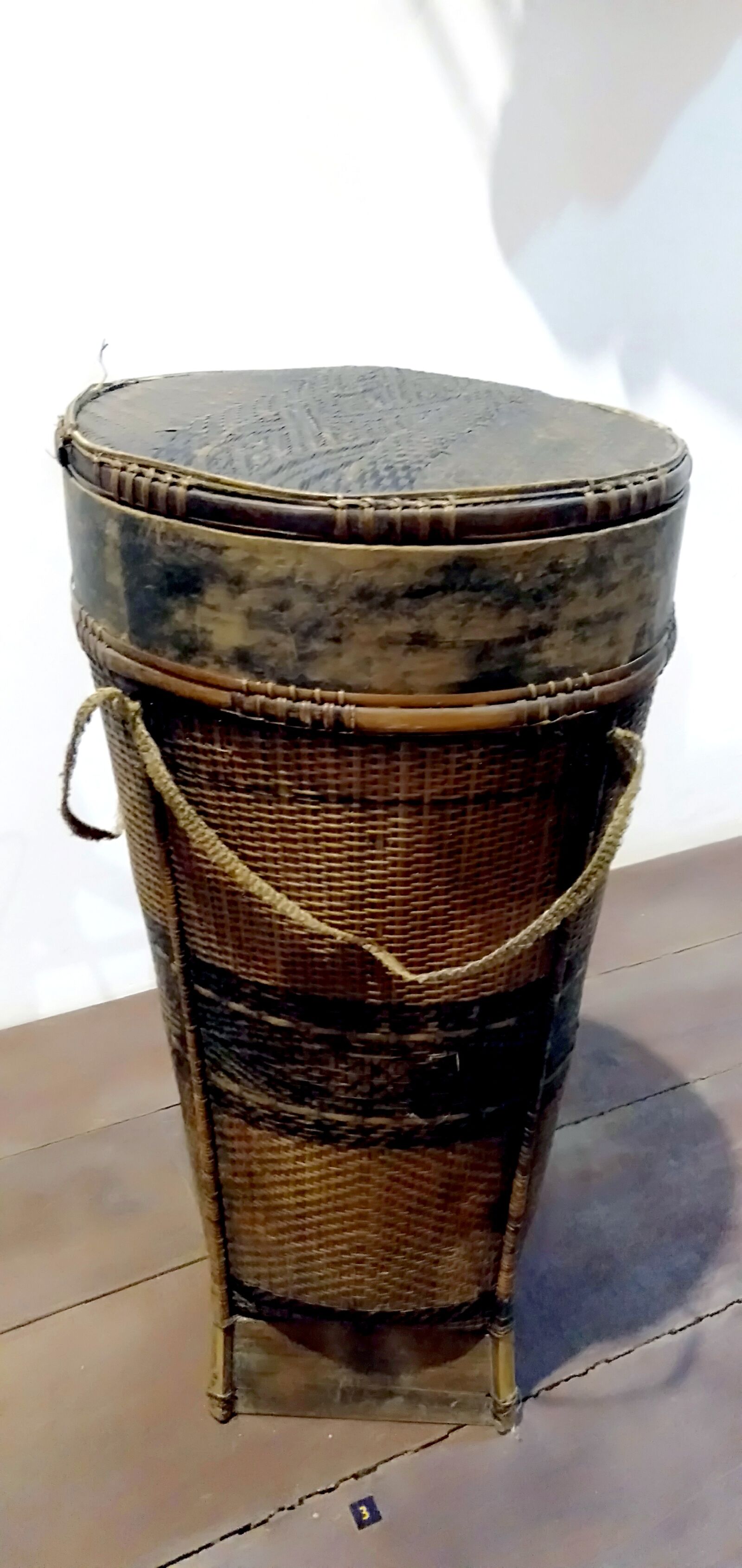 OPPO A3S sample photo. Antiques, baskets, containers photography