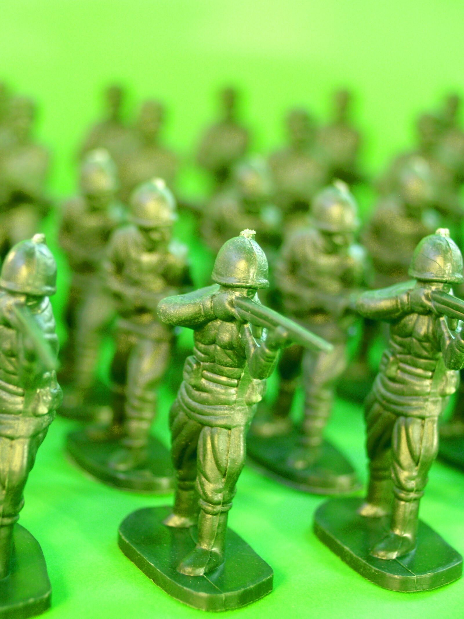 Olympus E-300 (EVOLT E-300) sample photo. Action, aim, army, attack photography