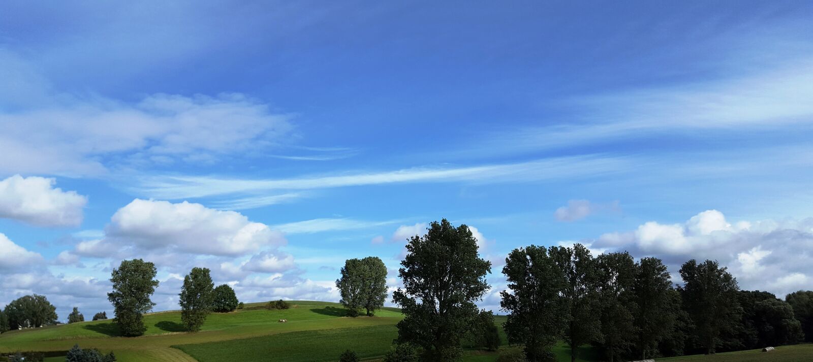 Samsung Galaxy S6 sample photo. Landscape, clouds, blue photography