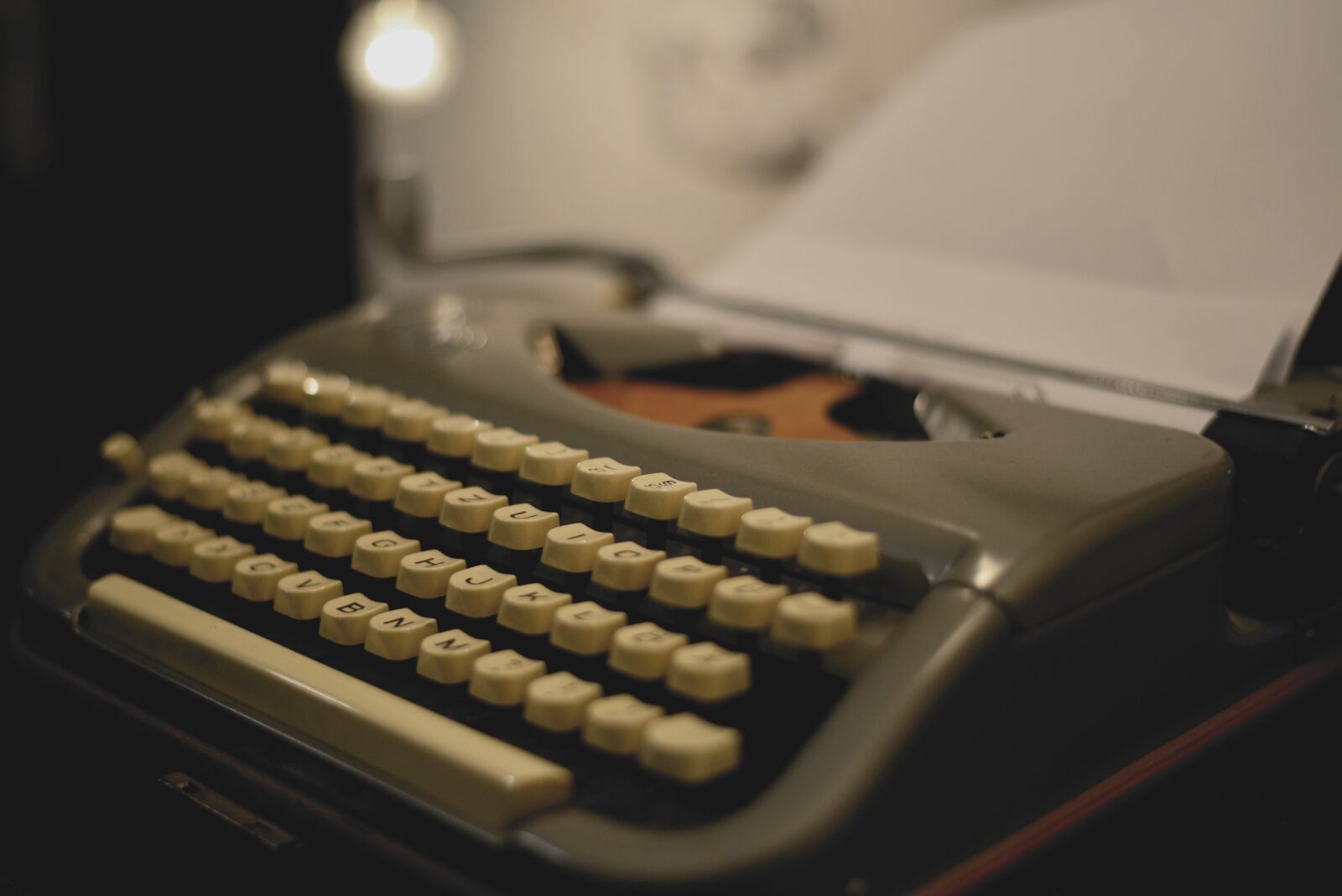 Nikon D610 sample photo. Typewriter, mechanical, retro photography