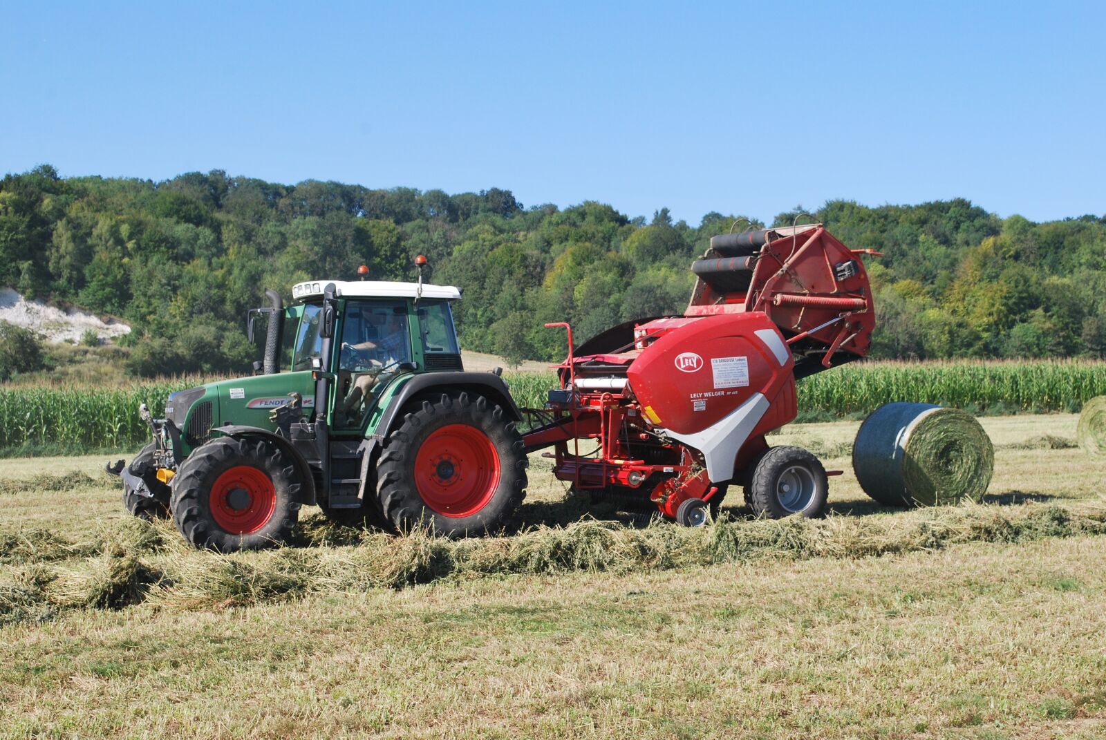 Nikon D60 sample photo. Agriculture, tractor, press photography