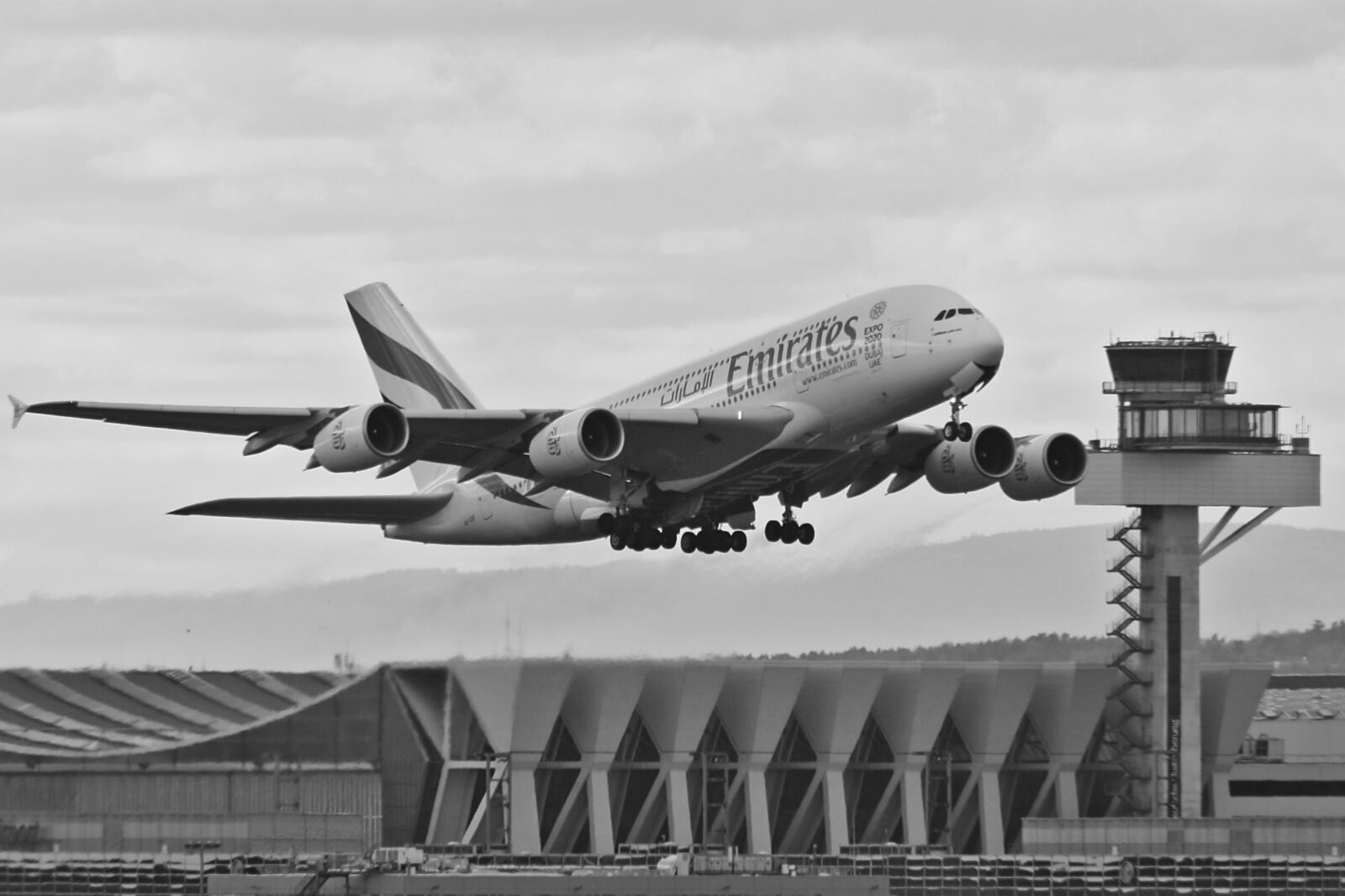 Canon EOS 1000D (EOS Digital Rebel XS / EOS Kiss F) sample photo. Aircraft, a380, airbus photography