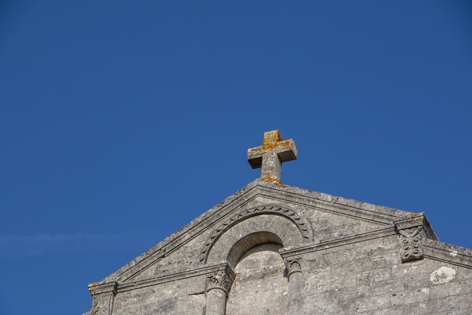 Canon EOS 70D sample photo. Church, cross, saint philippe photography