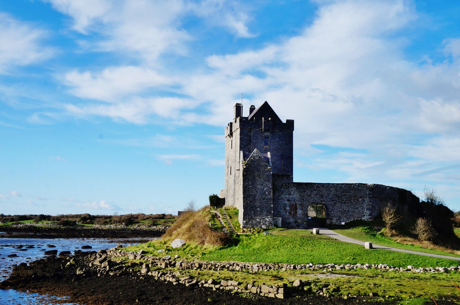 Sony Alpha NEX-3N sample photo. Ireland, galway, dunguaire photography
