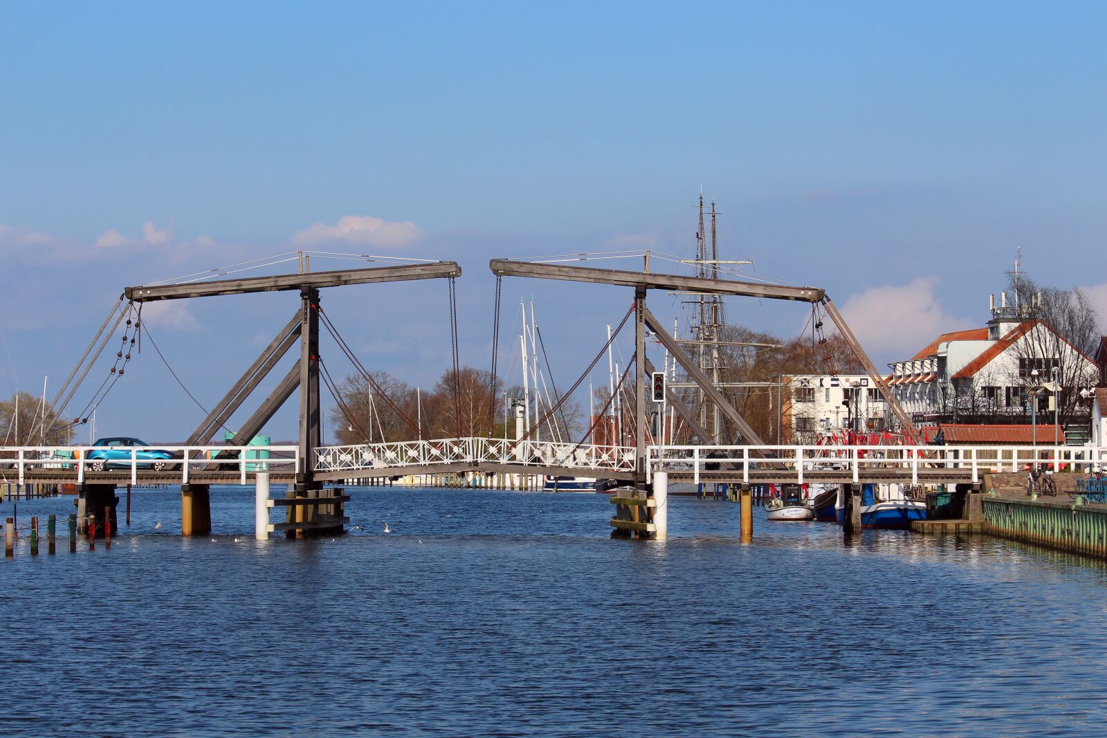 Canon EF-S 55-250mm F4-5.6 IS STM sample photo. Greifswald wieck, ryck, port photography