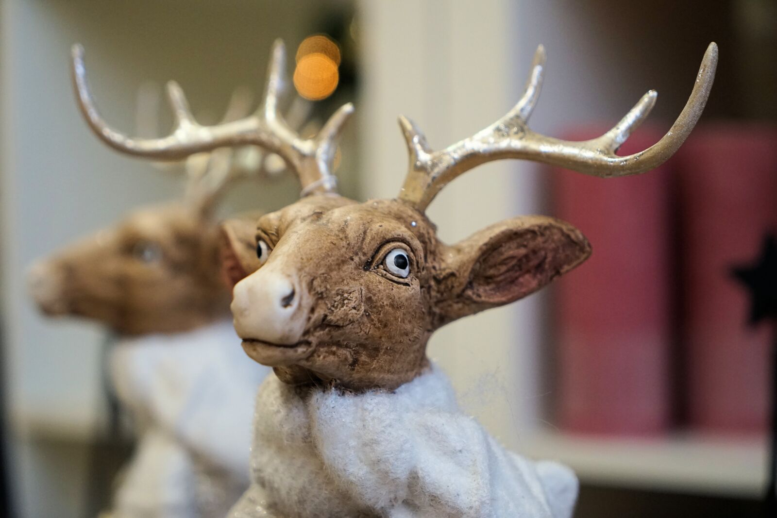 Sony a7 II + Sony Vario Tessar T* FE 24-70mm F4 ZA OSS sample photo. Hirsch, christmas, antler photography