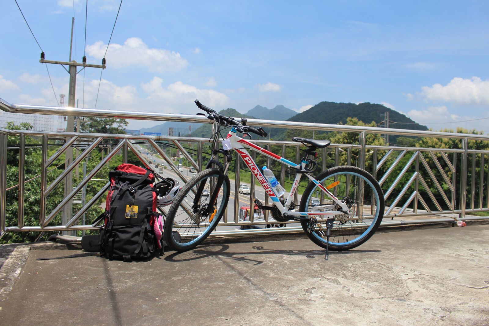 Canon EOS 700D (EOS Rebel T5i / EOS Kiss X7i) sample photo. Bike, tour, bike tour photography