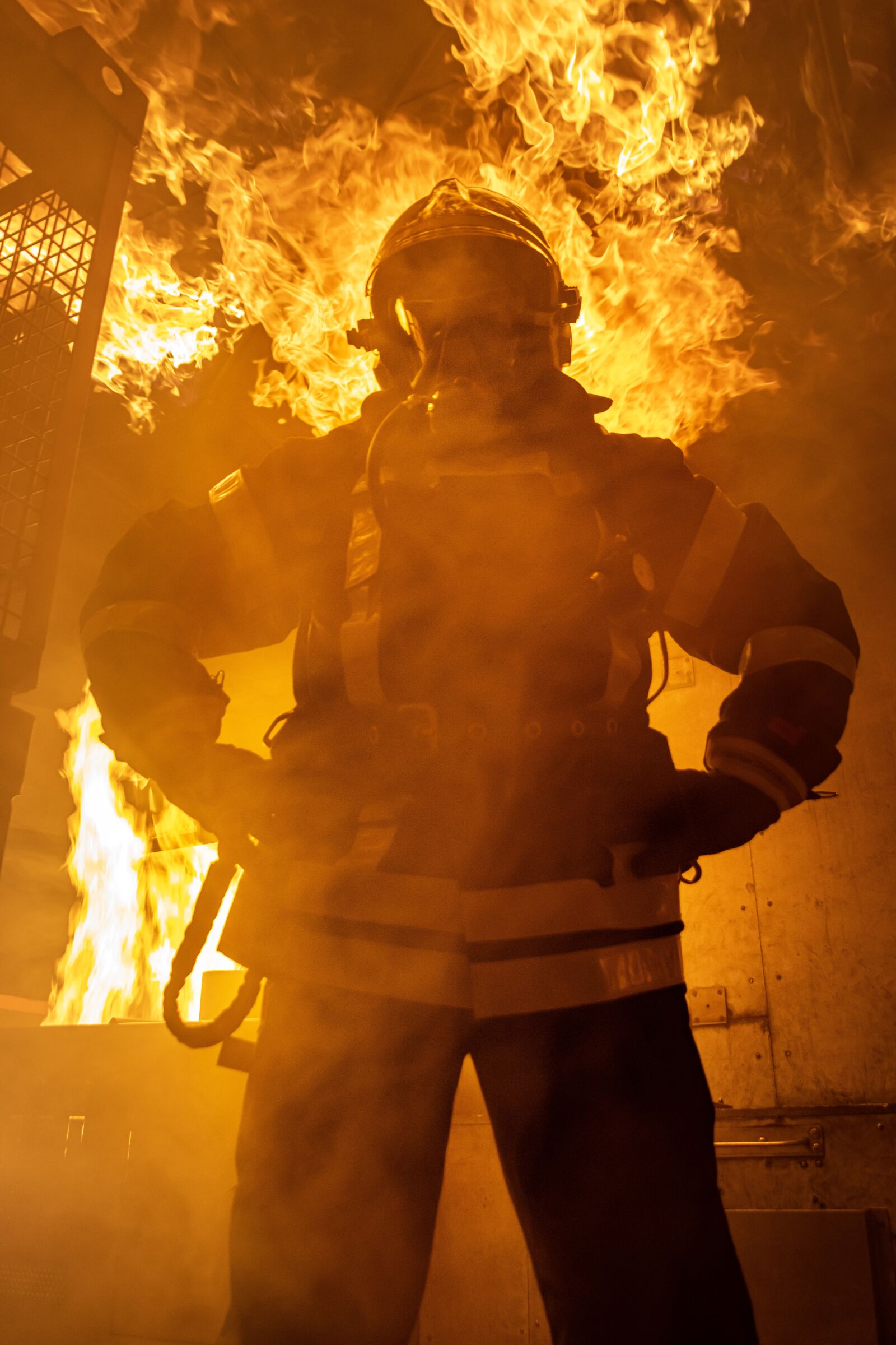 Canon EOS 90D sample photo. Flame, fire, smoke photography