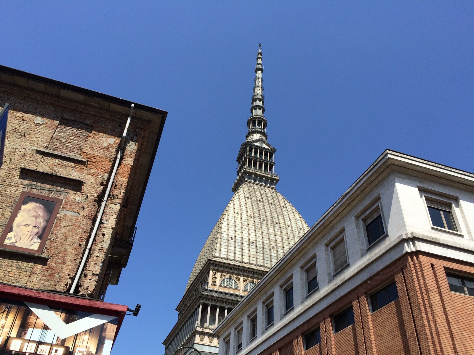 iPhone 5s back camera 4.15mm f/2.2 sample photo. Mole, torino, full photography