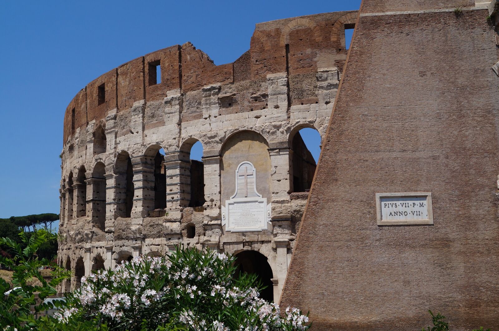 Sony SLT-A57 sample photo. Architecture, old, ancient photography