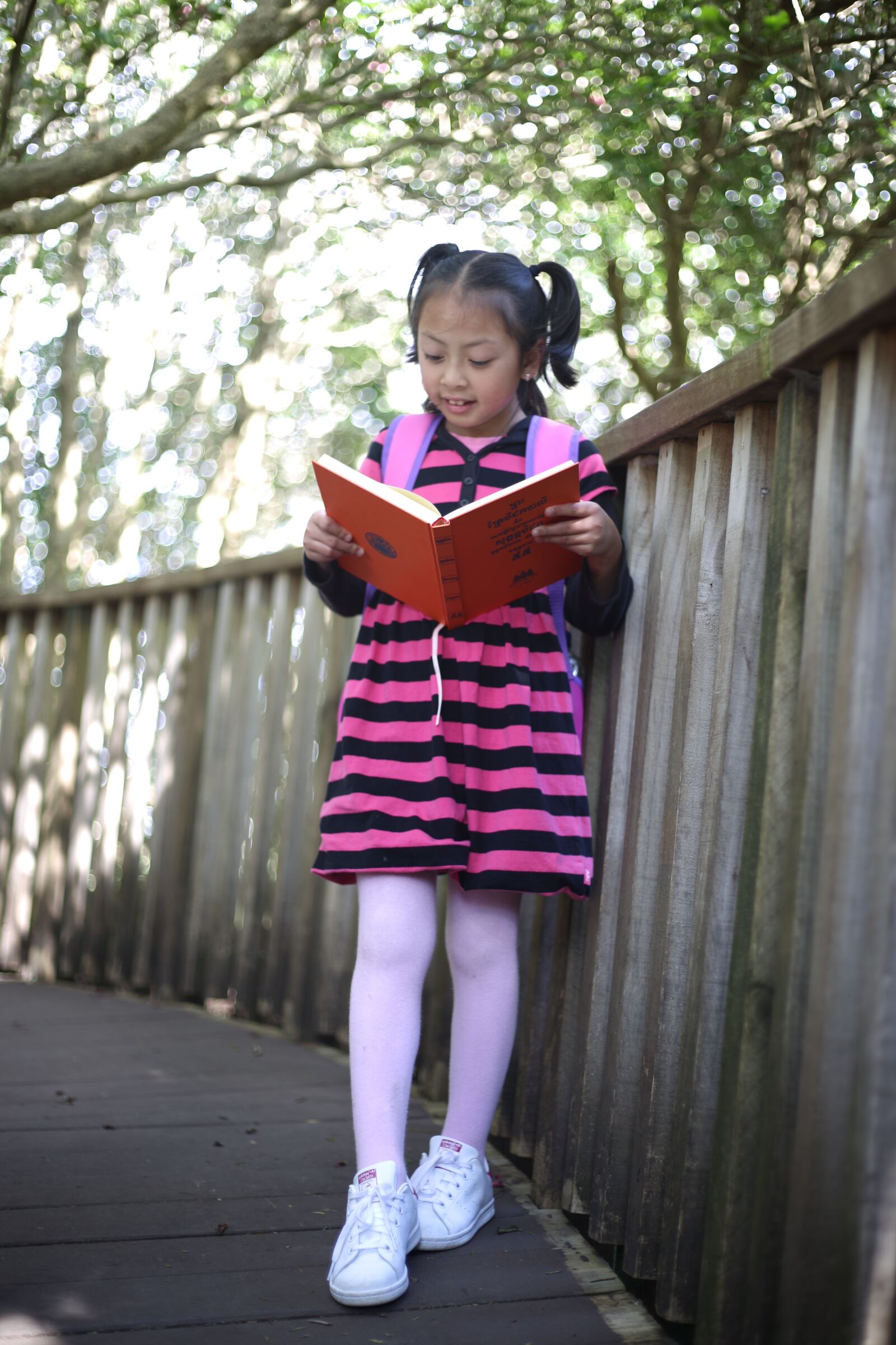 Canon EOS 6D + Canon EF 50mm F1.8 STM sample photo. Cute little girl, smart photography