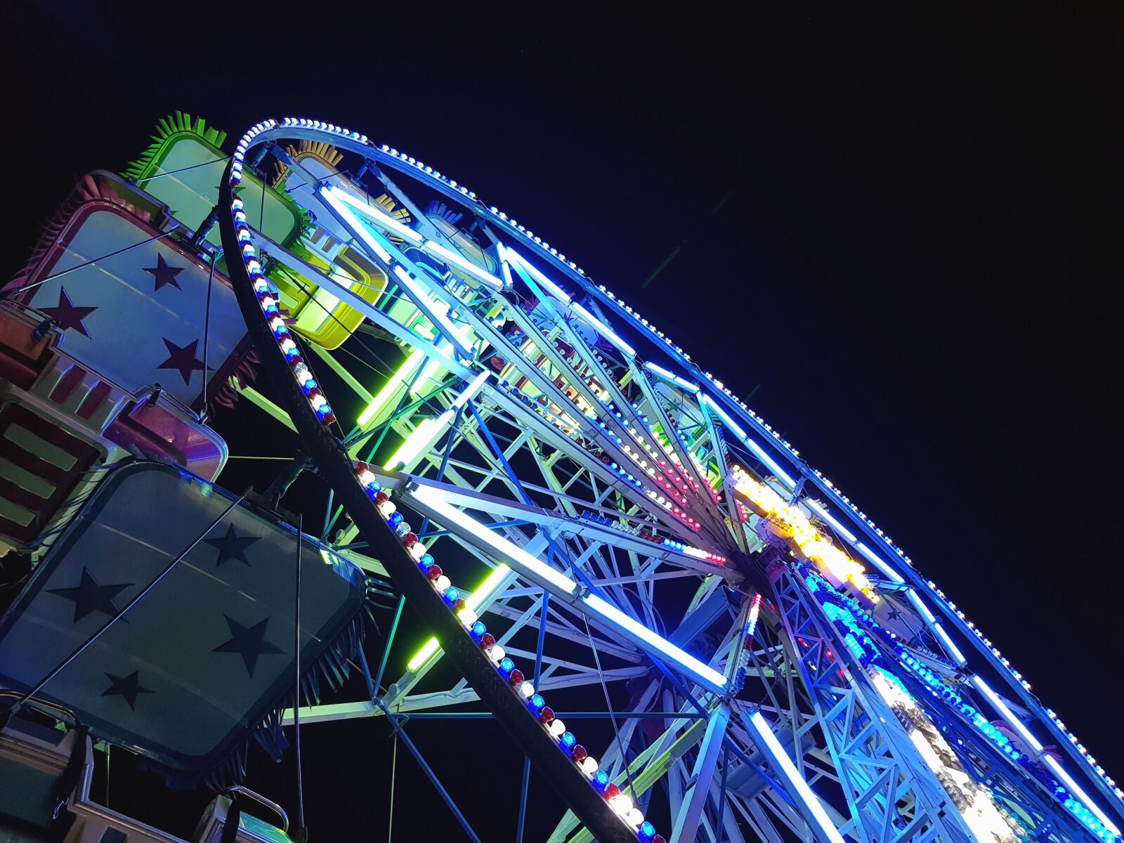 Samsung Galaxy S8 sample photo. Wheel, amusement park, fun photography