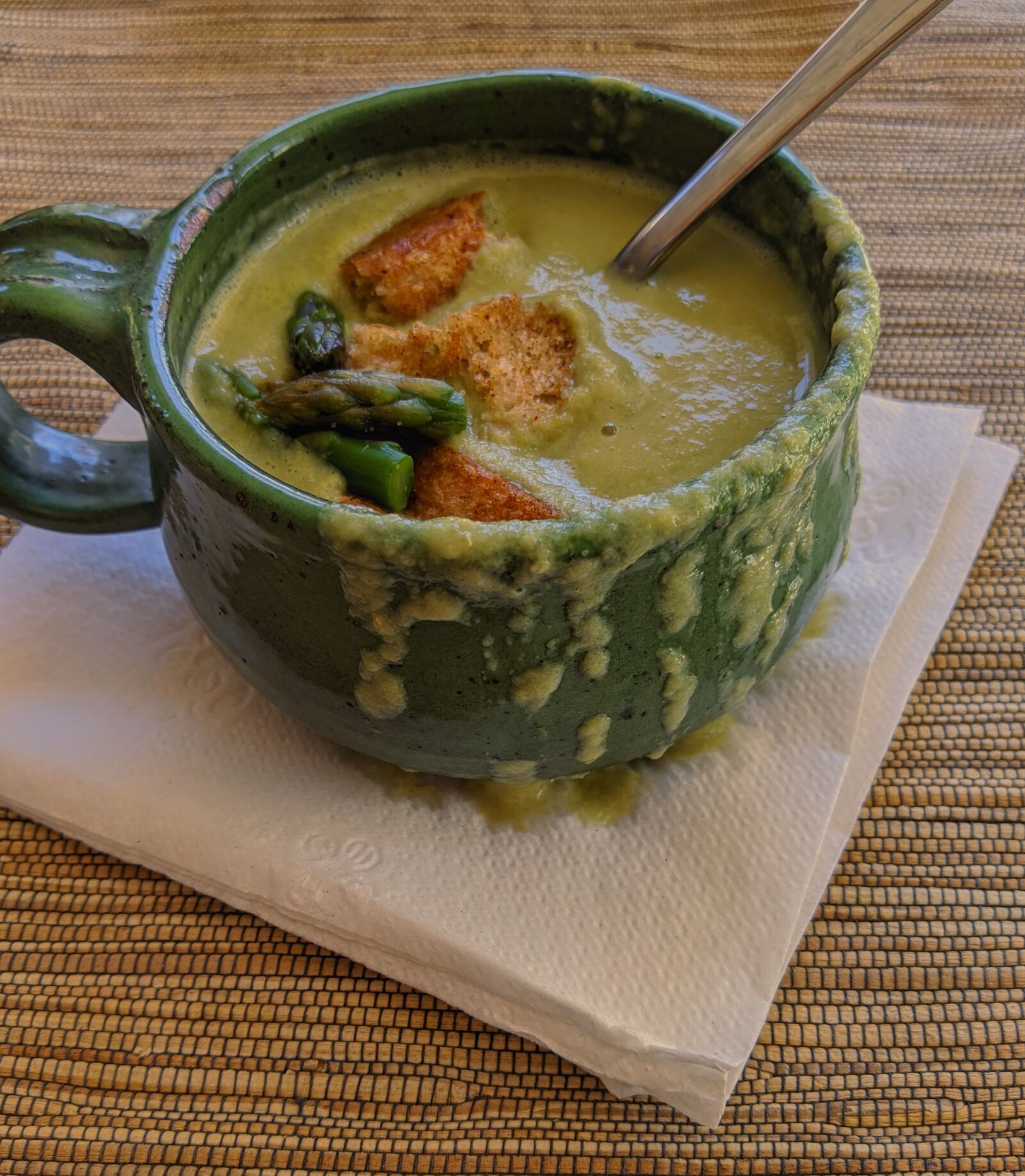 Google Pixel 3 XL sample photo. Cream of asparagus soup photography