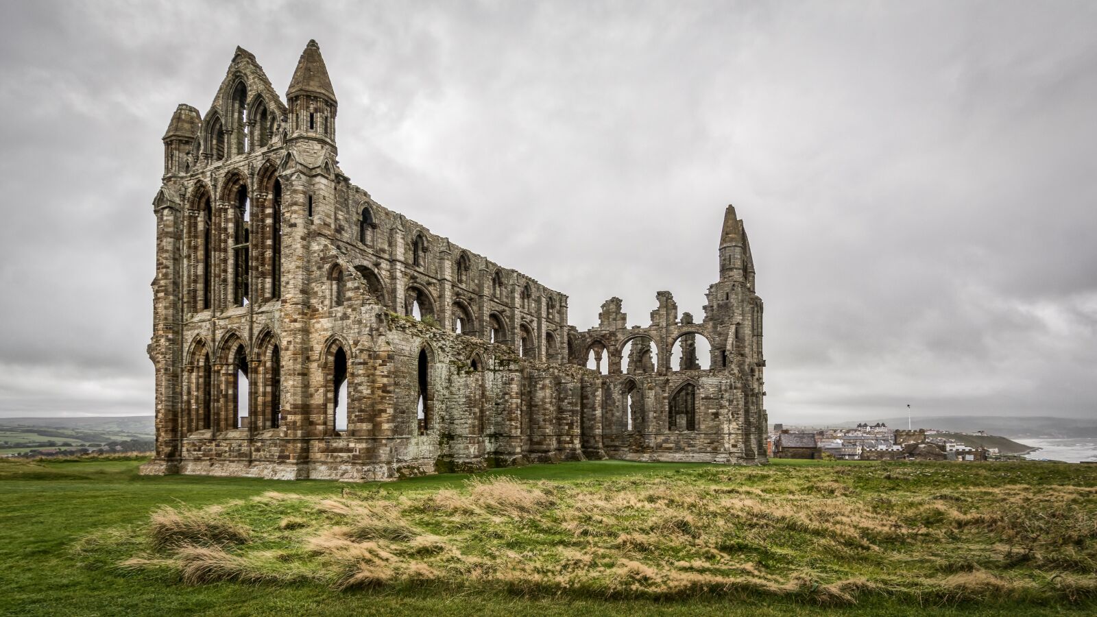Tokina AT-X Pro 11-16mm F2.8 DX II sample photo. Whitby abbey, dracula, bram photography