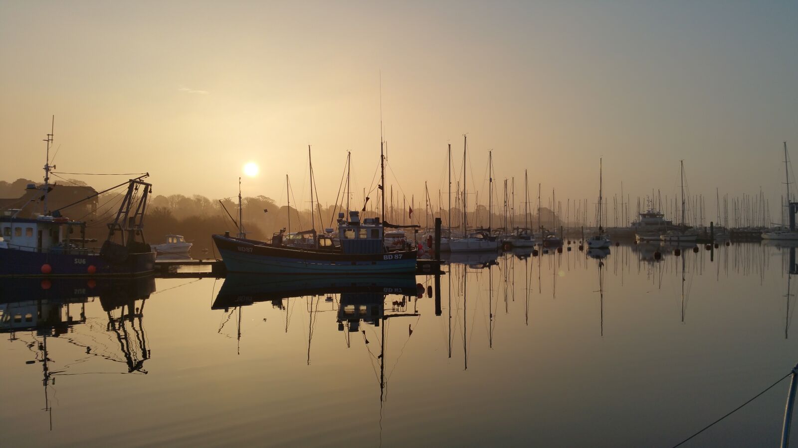 Samsung Galaxy Note4 sample photo. Sail, port, boat photography