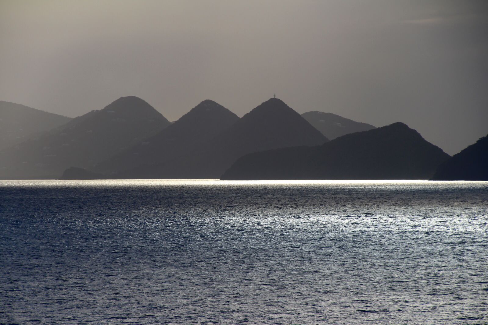 Canon EOS 700D (EOS Rebel T5i / EOS Kiss X7i) sample photo. Ocean, island, mountains photography