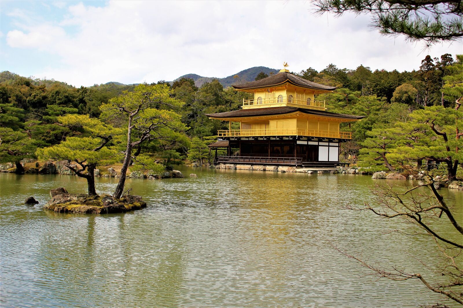 Canon EOS 100D (EOS Rebel SL1 / EOS Kiss X7) sample photo. Kyoto, golden pavilion, japan photography