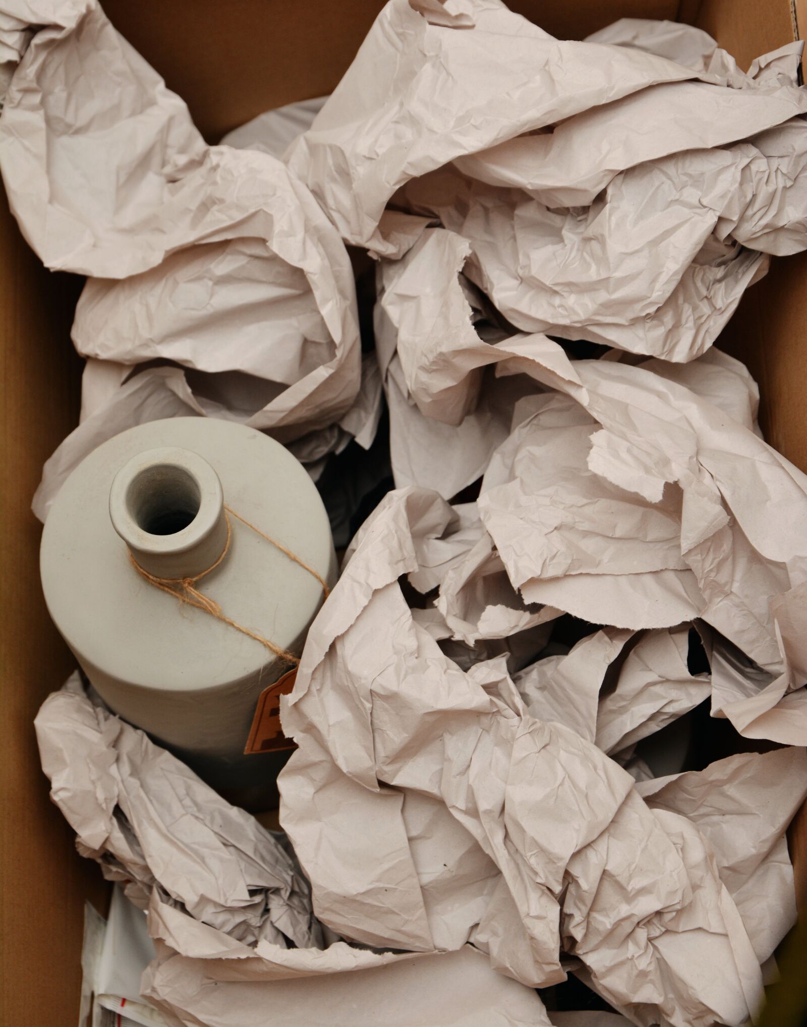 Nikon D5200 sample photo. Wrapping paper, fragile, pack photography
