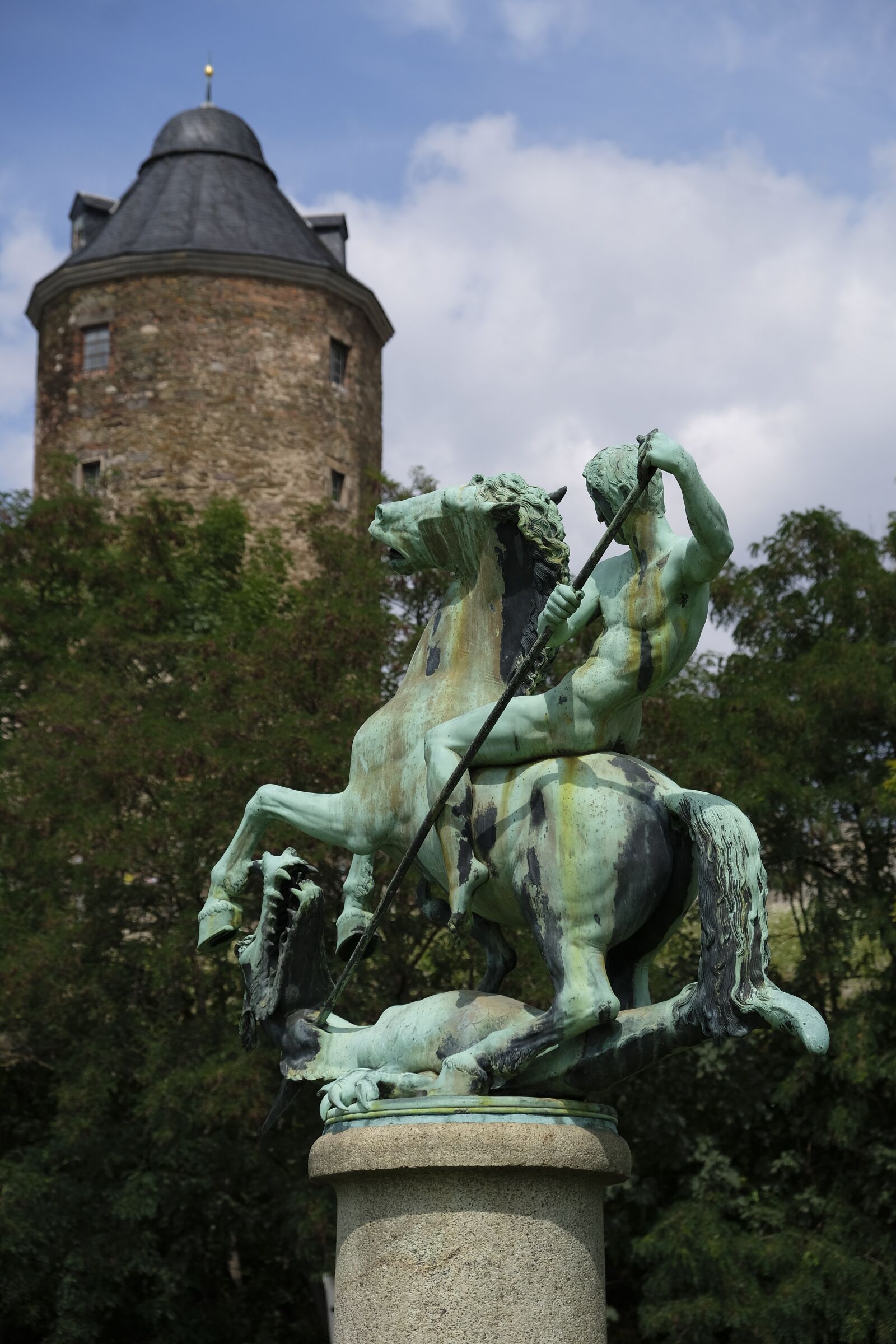 Fujifilm XF 18-55mm F2.8-4 R LM OIS sample photo. Statue, sculpture, figure photography