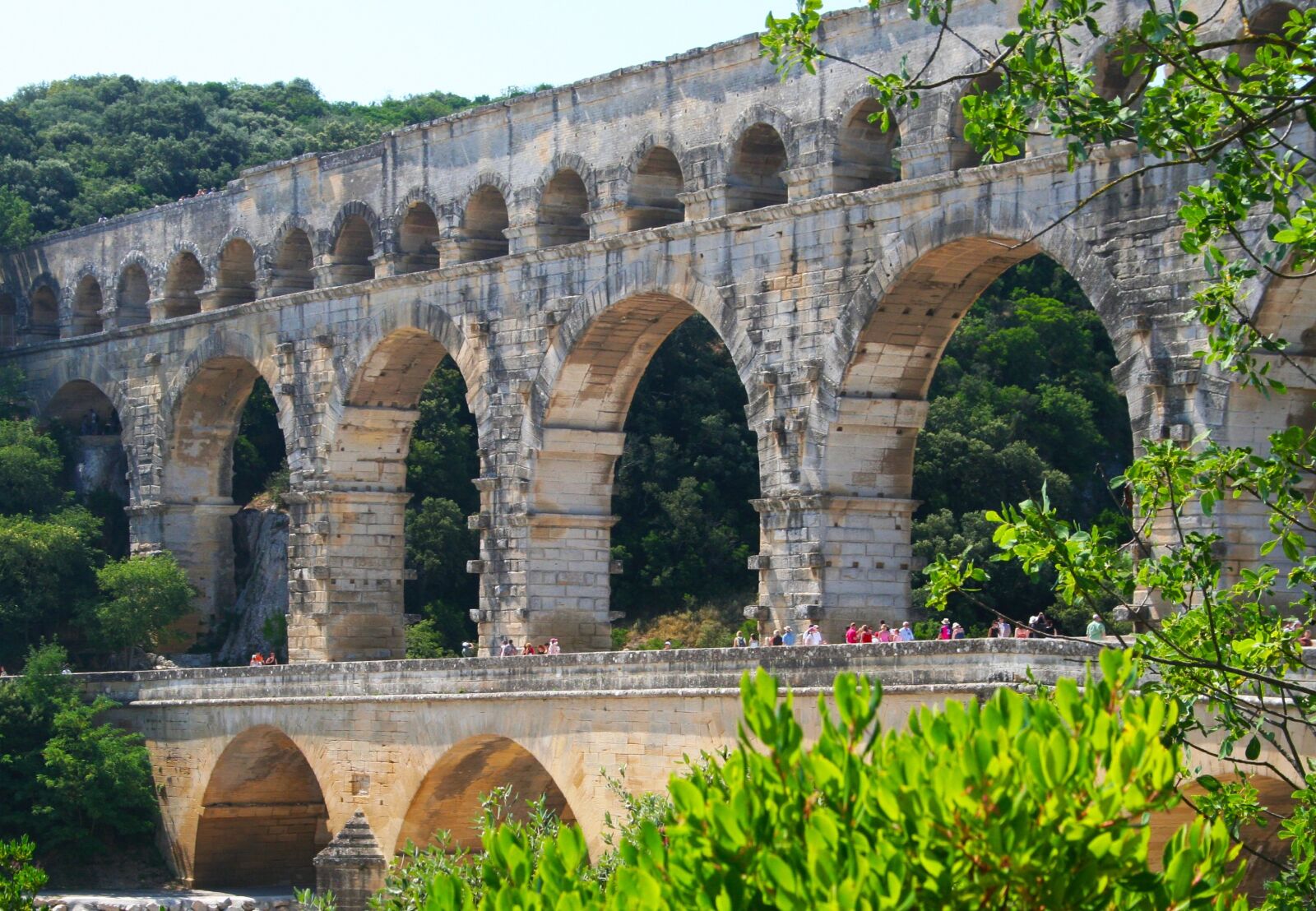 Canon EOS 350D (EOS Digital Rebel XT / EOS Kiss Digital N) sample photo. Aqueduct, pont du gard photography
