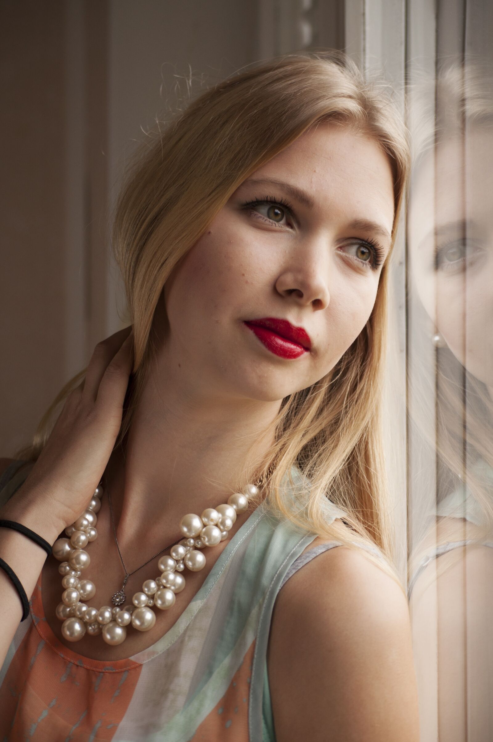 Nikon D5000 sample photo. Woman, fashion, glamour photography