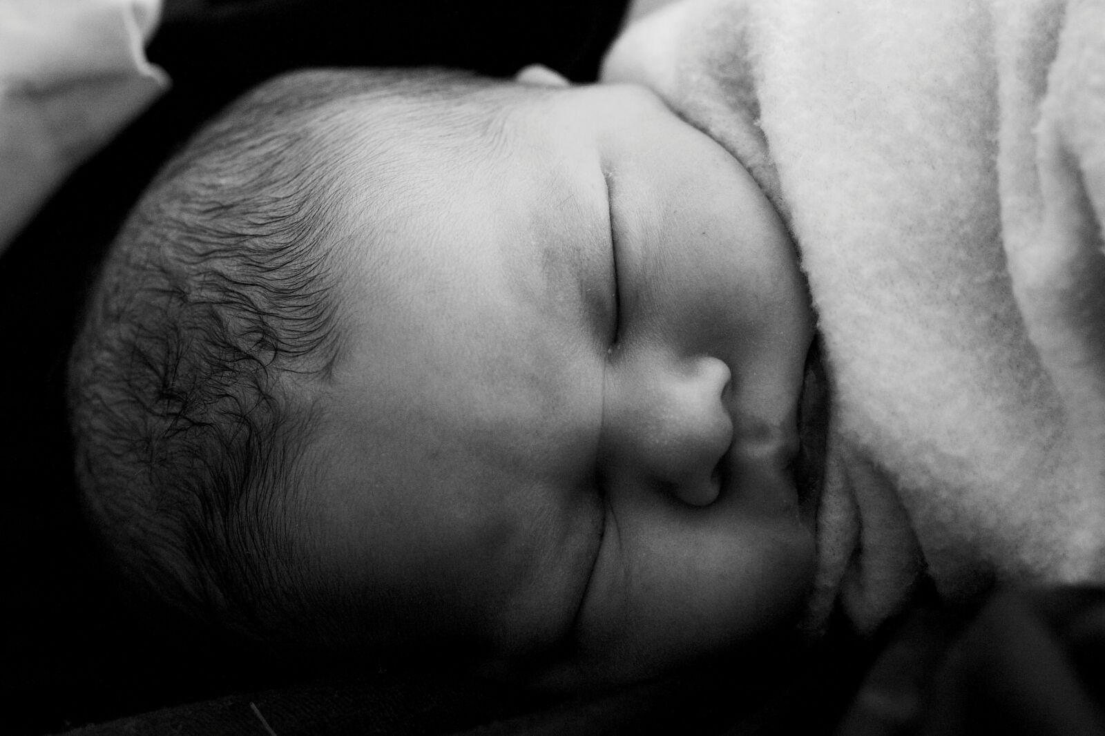 Canon EOS 300D (EOS Digital Rebel / EOS Kiss Digital) sample photo. Baby, infant, newborn baby photography