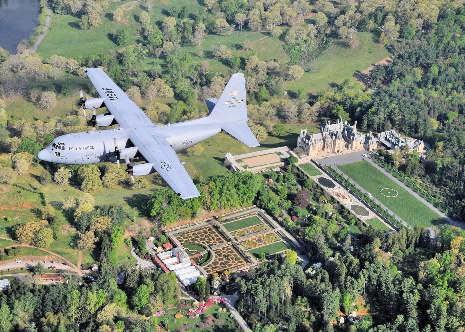 Nikon D300 sample photo. Aircraft, turboprop, military photography