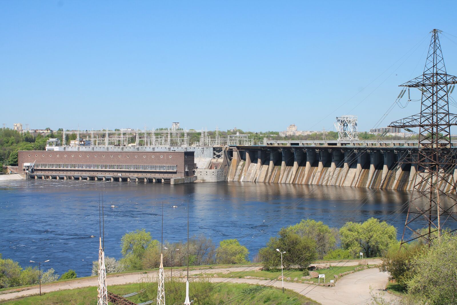 Canon EOS 1100D (EOS Rebel T3 / EOS Kiss X50) sample photo. Dam, the dnieper, hydroelectric photography