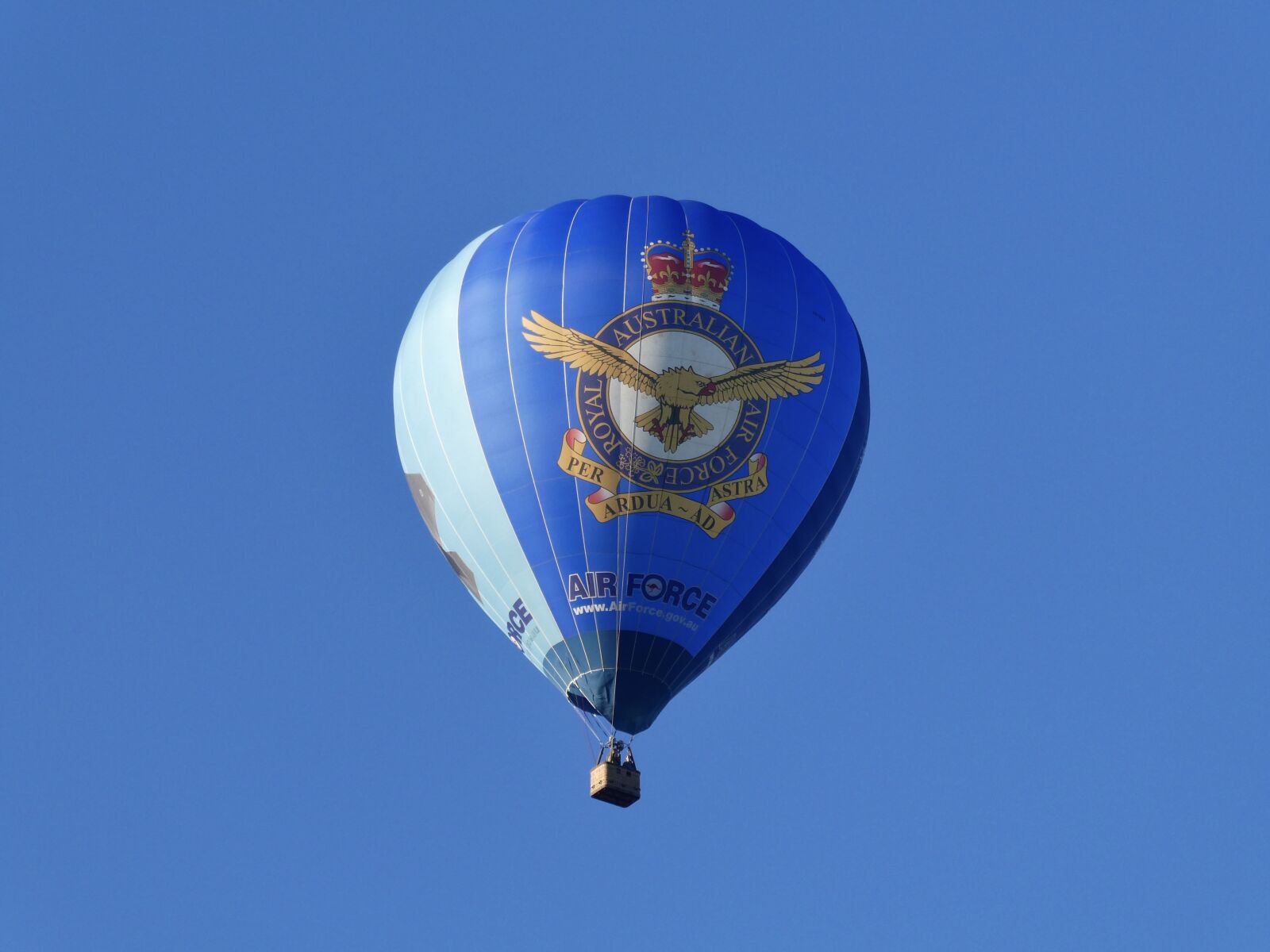 Panasonic Lumix DC-ZS70 (Lumix DC-TZ90) sample photo. Balloon, hot, adventure photography