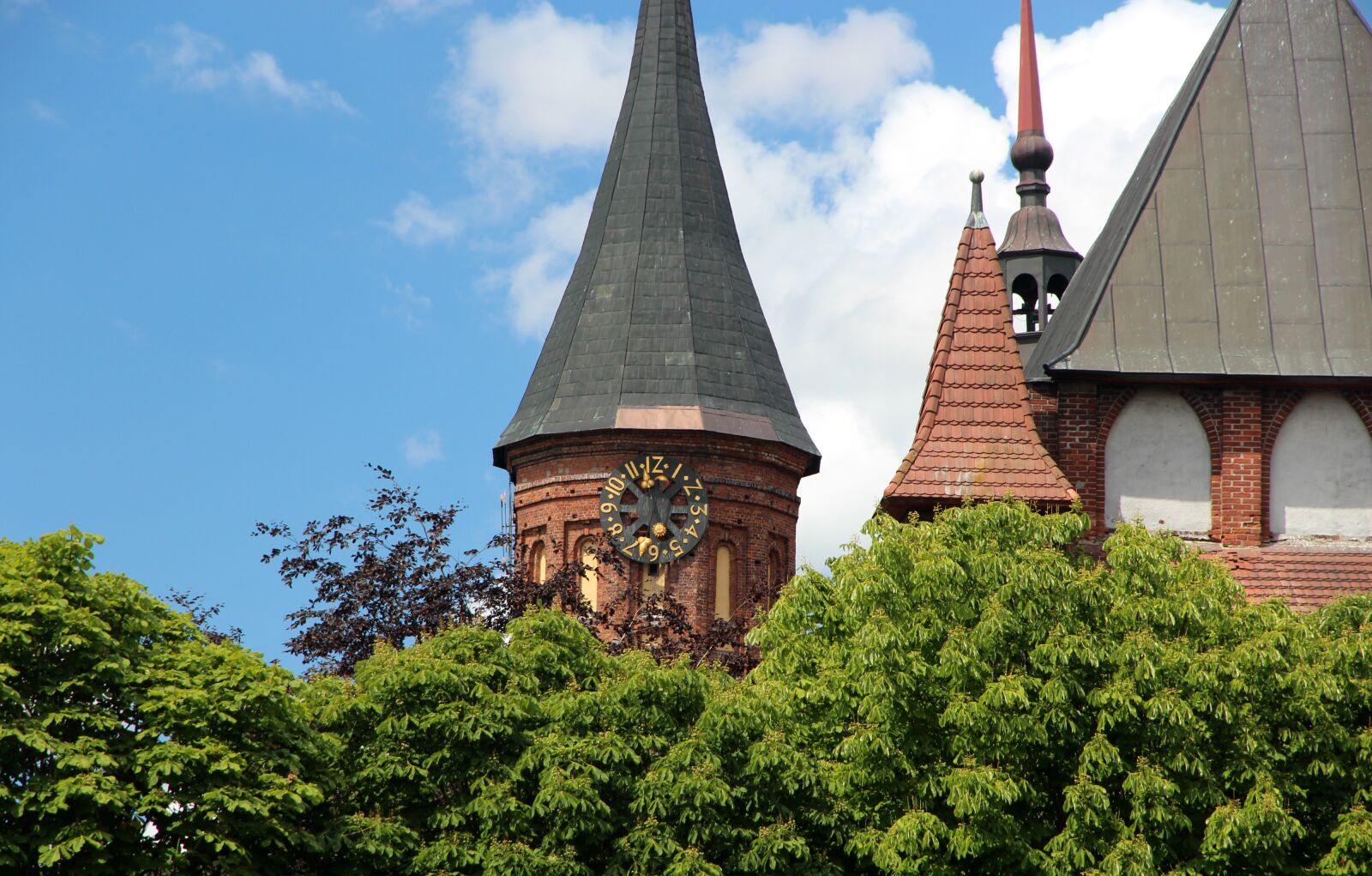 Canon EOS 650D (EOS Rebel T4i / EOS Kiss X6i) sample photo. Tower, clock, cathedral photography